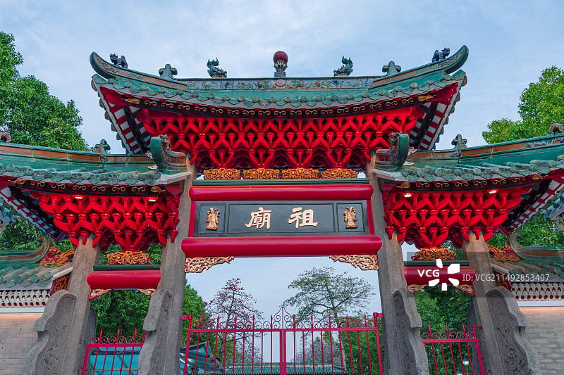 佛山祖庙旅游景区大门传统中式建筑牌楼牌坊图片素材