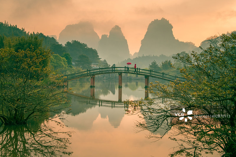 武夷山三才峰的早晨图片素材