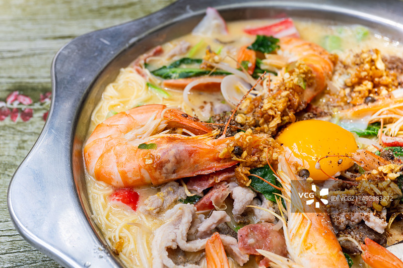 海鲜焖面图片素材
