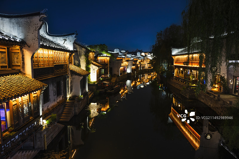 夜色月河图片素材