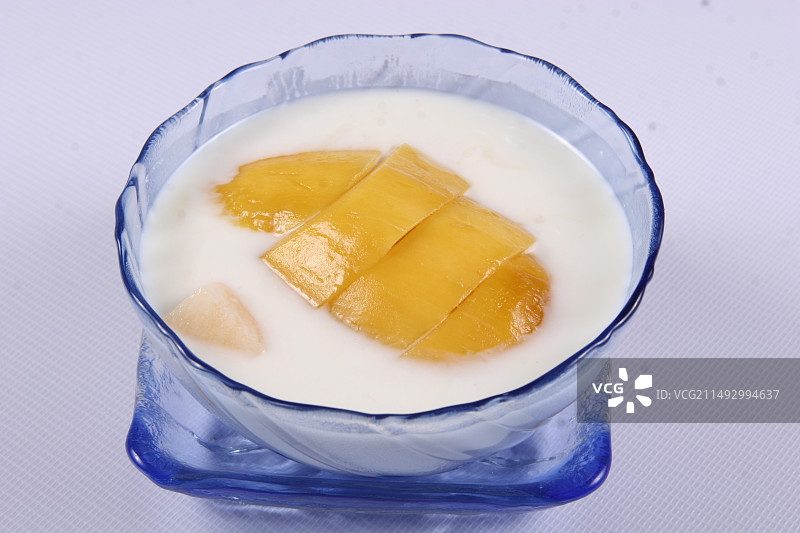 椰汁木瓜西米露图片素材