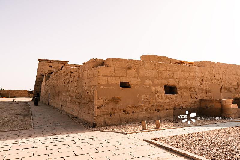 埃及神庙与象形文字雕塑壁画图片素材