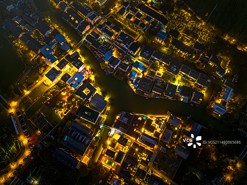 计家墩理想村 乡村旅行灯火璀璨的夜景 昆山市锦溪镇计家墩村 乡村振兴示范村 水乡泽国田园夜景图片素材