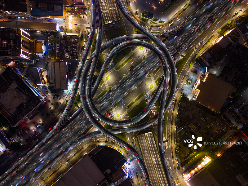 广州番禺塘西立交夜景车流图片素材