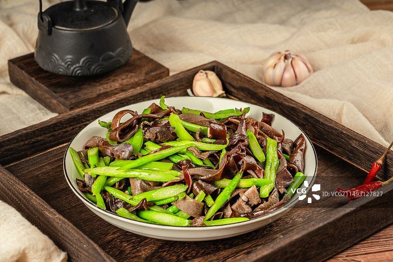 家常小炒菜芦笋木耳图片素材