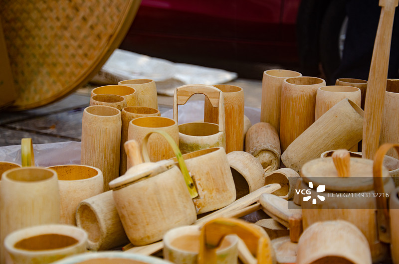 广西桂林灌阳县二月八农具节竹杯舀米勺图片素材