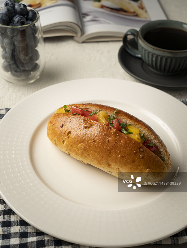 美味的早餐热狗面包图片素材