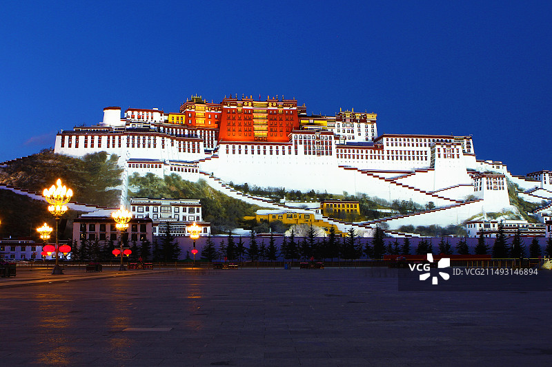 布达拉宫夜景图片素材