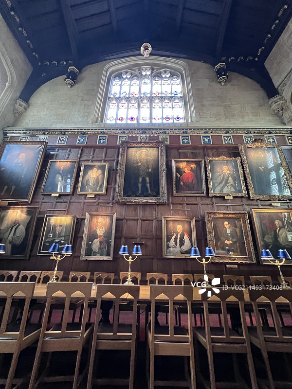 牛津基督堂学院-电影《哈利·波特》中霍格沃茨魔法学校的大餐厅图片素材