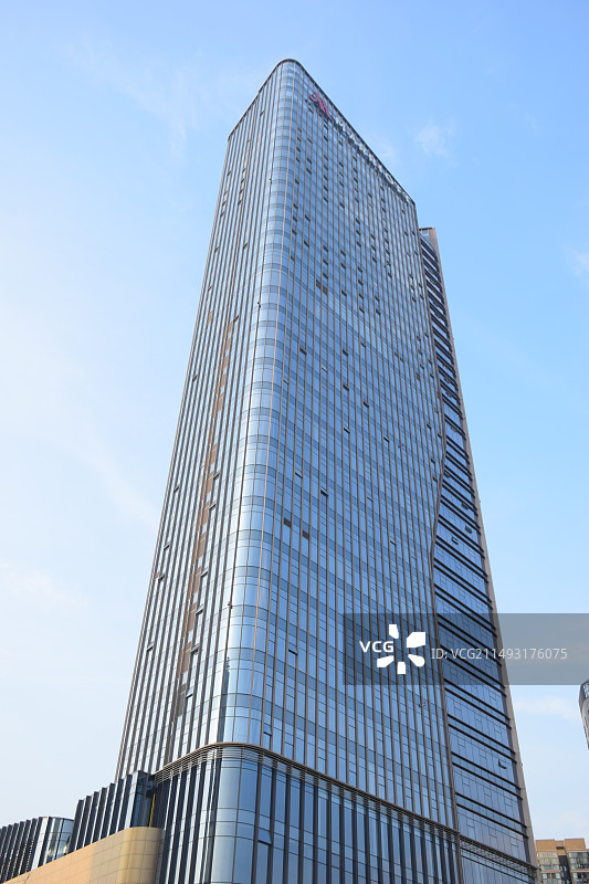 蓝天下的建筑图片素材