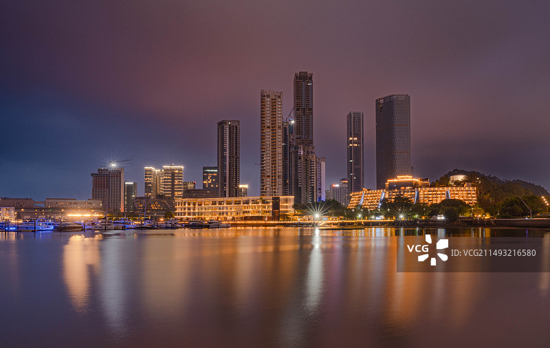 深圳海上世界女娲海滨公园城市夜景风光图片素材