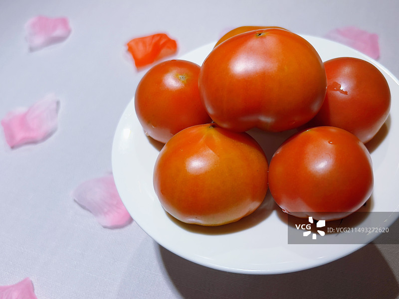 一盘红色的西红柿图片素材