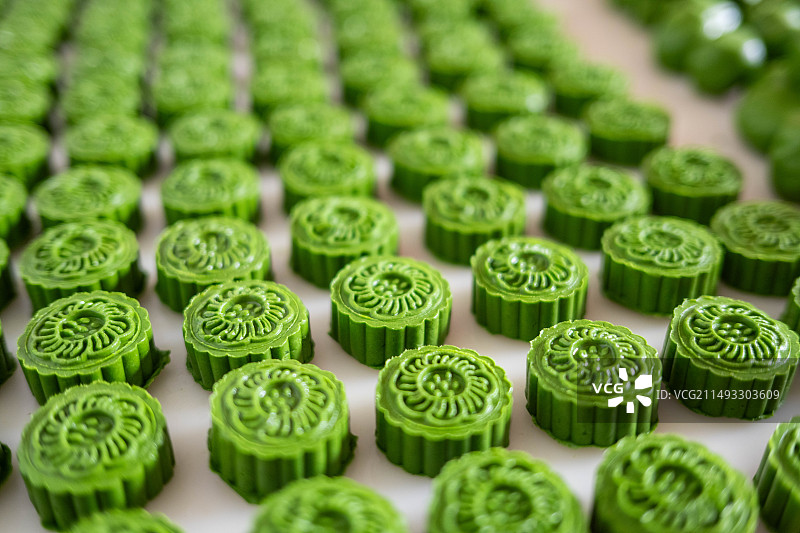 新鲜绿色美食糕点艾草饼图片素材