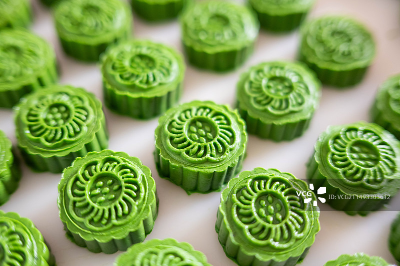 新鲜绿色美食糕点艾草饼图片素材