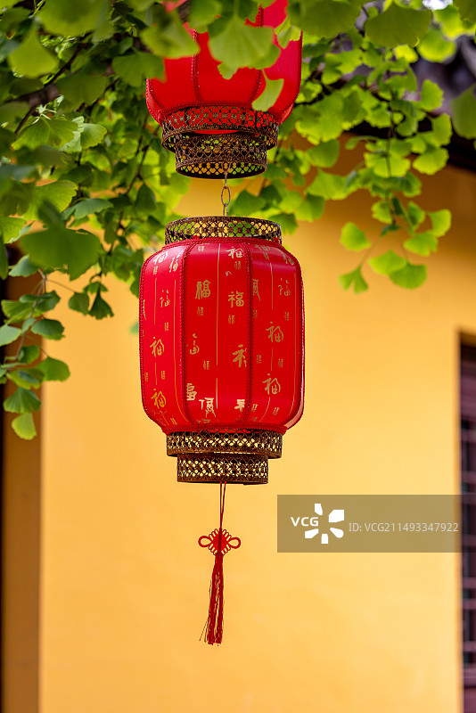 江苏省无锡市惠山古镇惠山寺大红灯笼风光图片素材