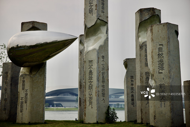 成都世界科幻公园三体石柱图片素材