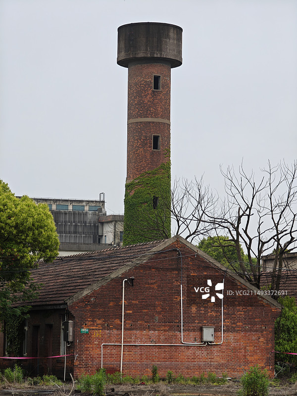 龙吴路4900号 上海石英玻璃厂 吴泾砖瓦厂 吴泾工业区转型 砖木结构老厂房 工业遗存图片素材