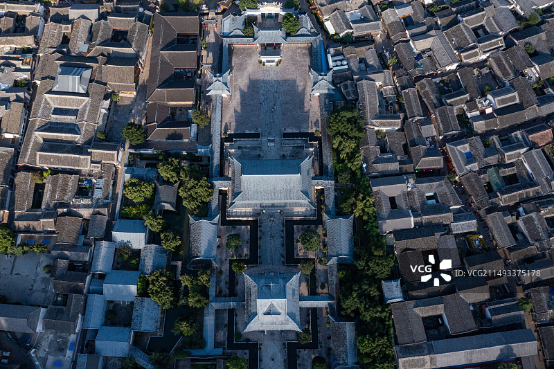 丽江古城，沐王府航拍。图片素材