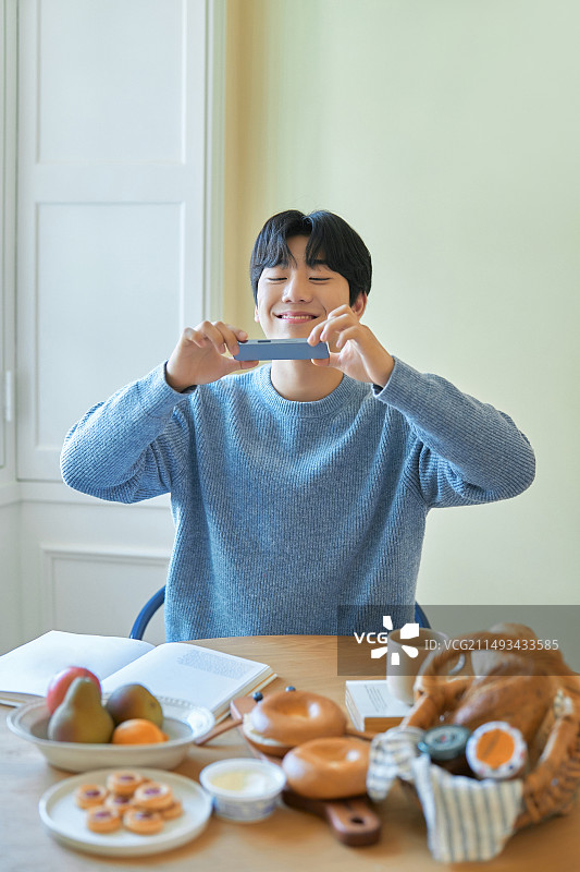 青年、医美、早午餐、20多岁、单身生活、乐趣图片素材