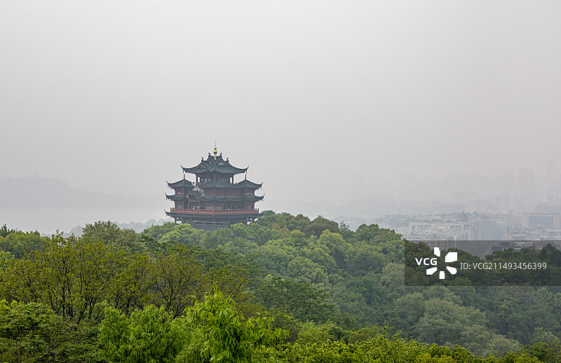 浙江杭州吴山风景区吴山城隍庙江湖汇观亭看西湖图片素材