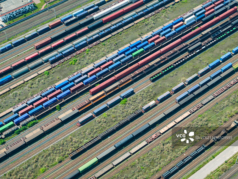 中国重庆沙坪坝区铁路车站兴隆场站物流园图片素材