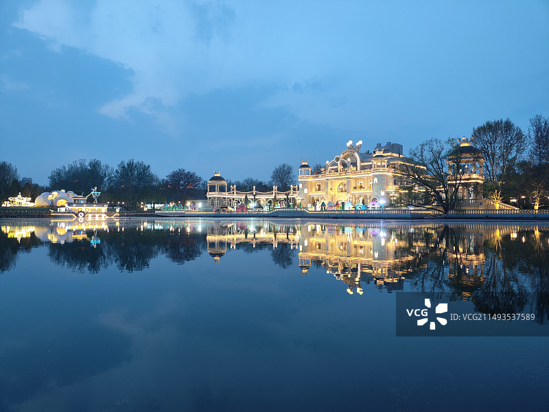 北京朝阳公园泡泡玛特乐园城堡图片素材