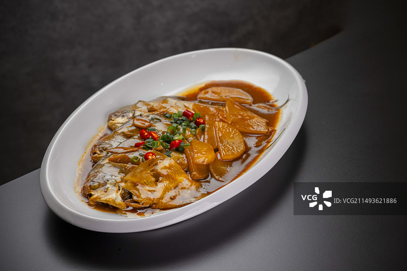 红烧家烧东海杂鱼图片素材