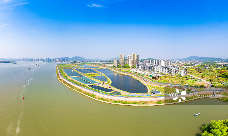 杭州萧山区义桥城镇高楼大厦与水产养殖池塘建筑风光航拍图片素材