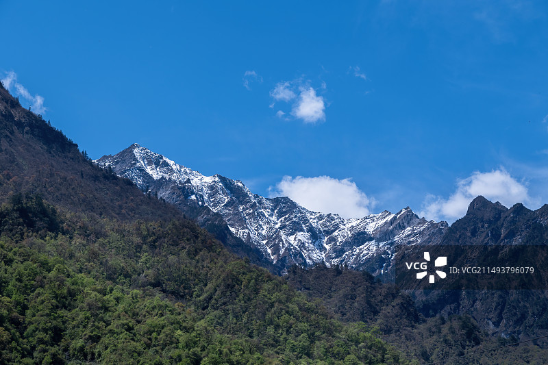 四川高原山脉山谷森林图片素材