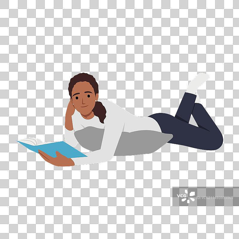 年轻女人躺在地板上看书图片素材