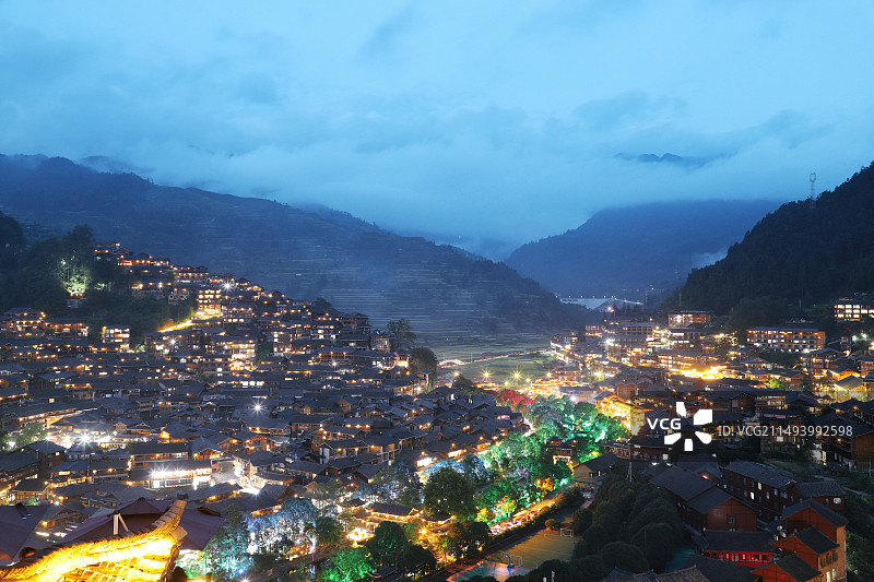 千户苗寨夜景俯瞰图片素材