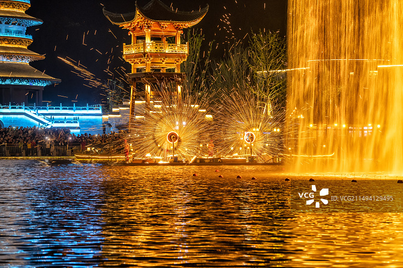 婺女洲打铁花图片素材