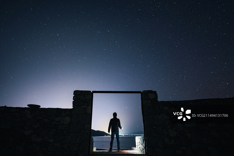 夜空之门图片素材