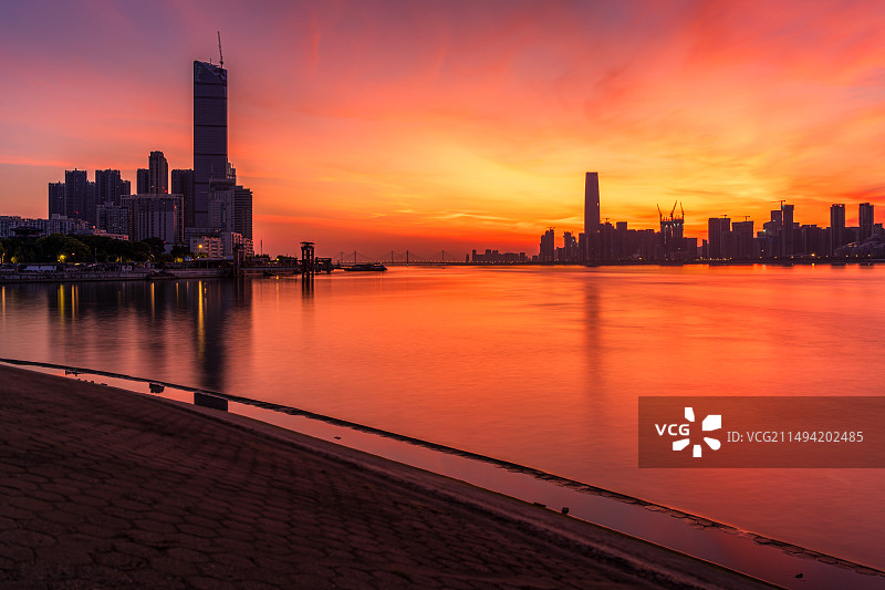 武汉南岸嘴日出朝霞图片素材