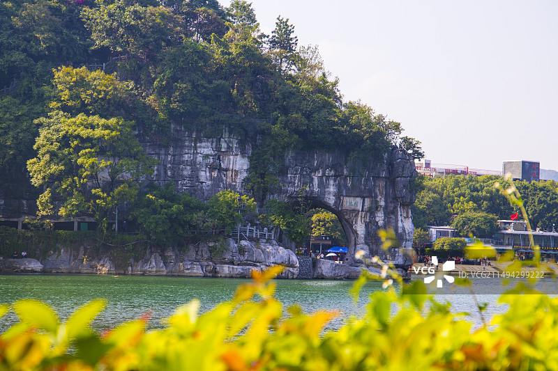 广西桂林訾洲岛象鼻山图片素材
