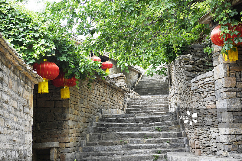 山东枣庄山亭区翼云石头部落景区风光图片素材