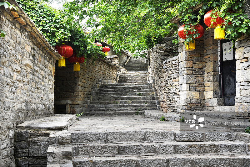 山东枣庄山亭区翼云石头部落景区风光图片素材