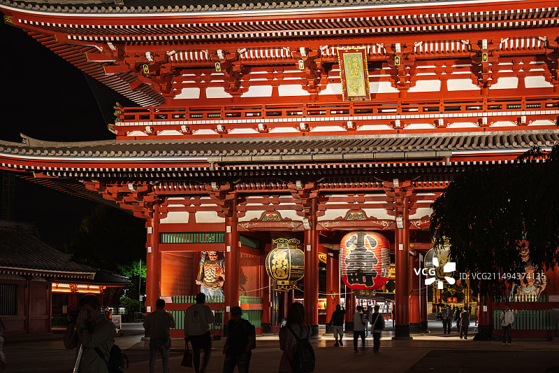 东京浅草寺的夜景图片素材