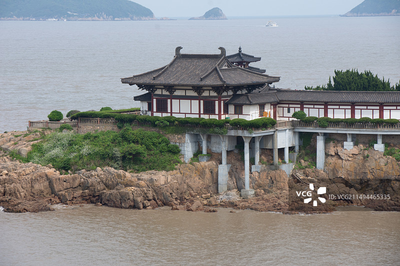 浙江舟山普陀山百步沙景区的沙滩与海面图片素材