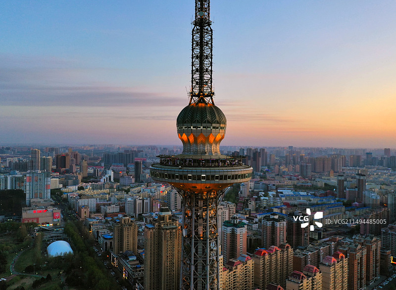 哈尔滨龙塔夜景航拍图片素材