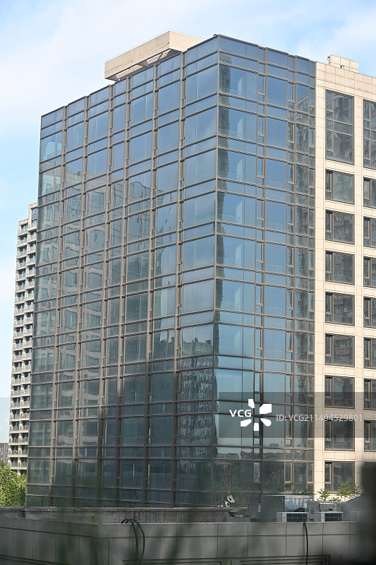 春末夏初北京市海淀区西北旺中关村壹号科技园区图片素材