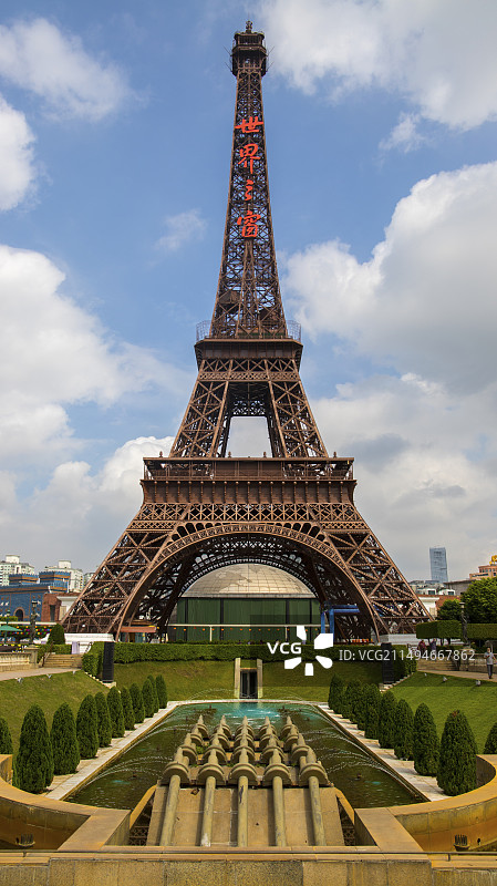 晴朗的天气游览广东深圳世界之窗图片素材