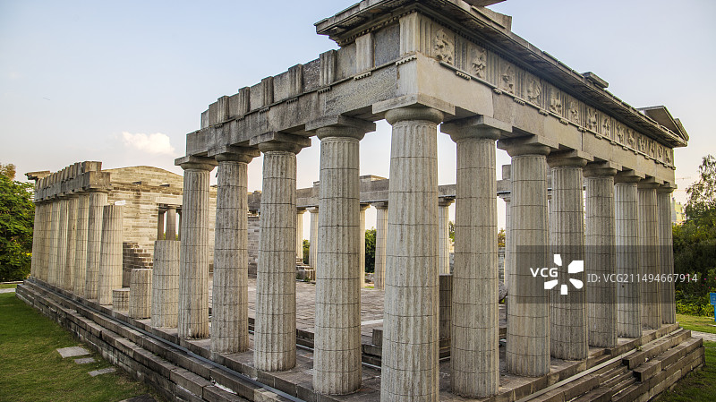 晴朗的天气游览广东深圳世界之窗图片素材