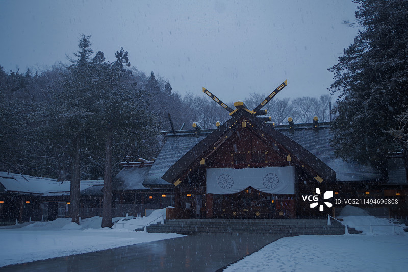 雪天的日本北海道神宫图片素材
