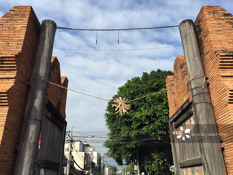 泰国清迈古城塔佩门图片素材