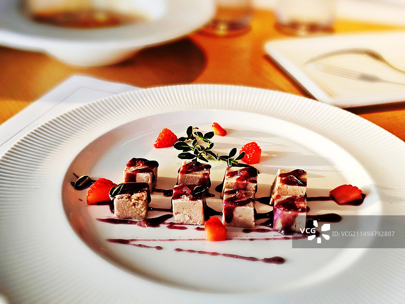 静物·红酒鹅肝图片素材