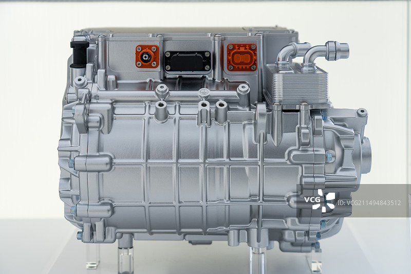 电动汽车碳化硅电机多合一电驱特写图片素材