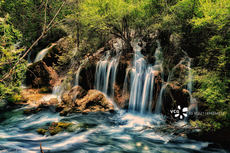 九寨诺日朗瀑布图片素材