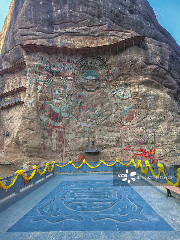 甘肃武山水帘洞摩崖大佛图片素材