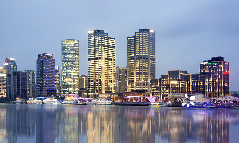 上海外滩商业金融中心建筑图片素材